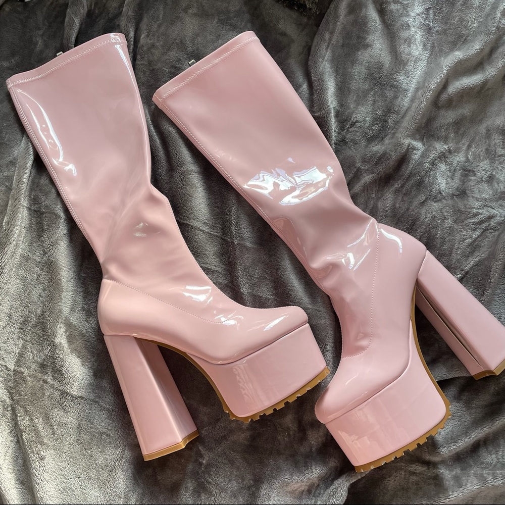 PERFECT pink pvc vinyl platform boots 6.5